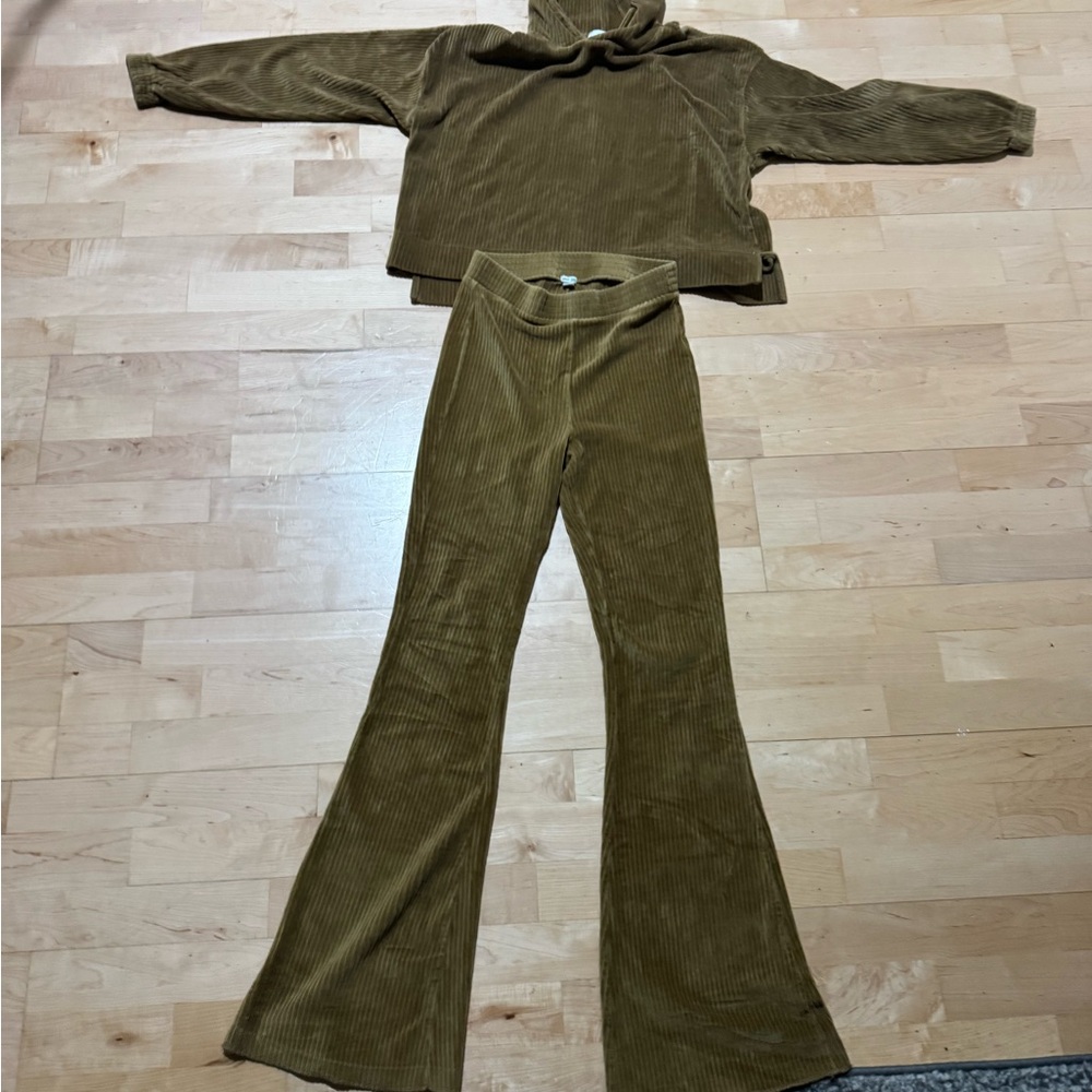 aerie Olive Green Corduroy Flare Pants - Picture 5 of 6